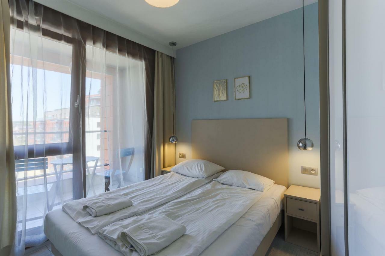 Unique Motlawa Riverbank Apartment Gdansk Luaran gambar