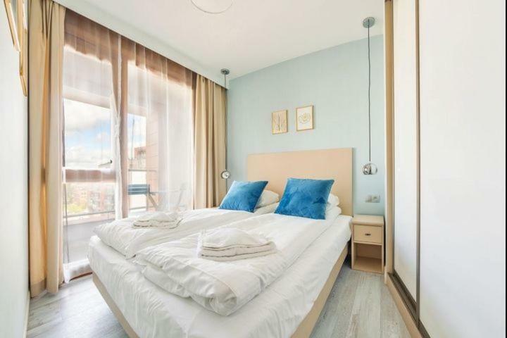 Unique Motlawa Riverbank Apartment Gdansk Luaran gambar